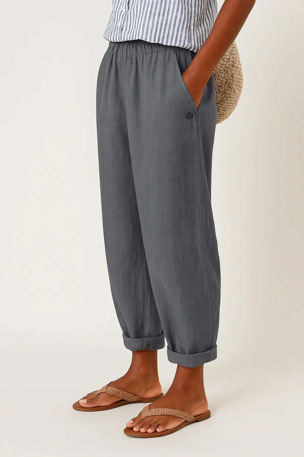 Elise | Timeless comfort in a light linen and cotton blend