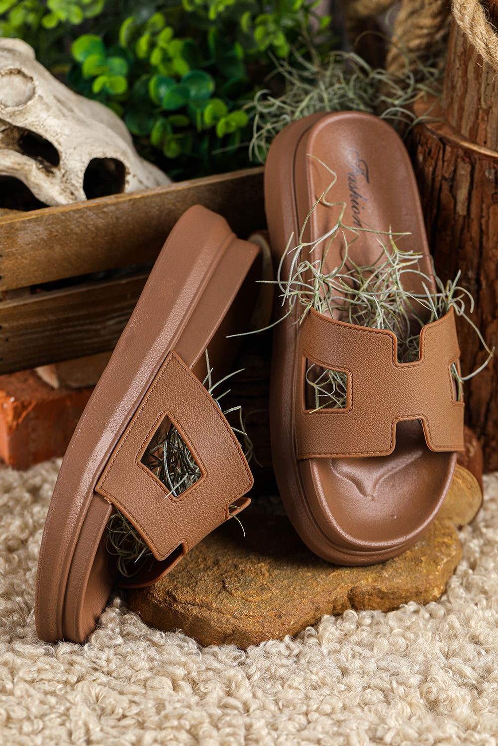 Elle™ Sandals